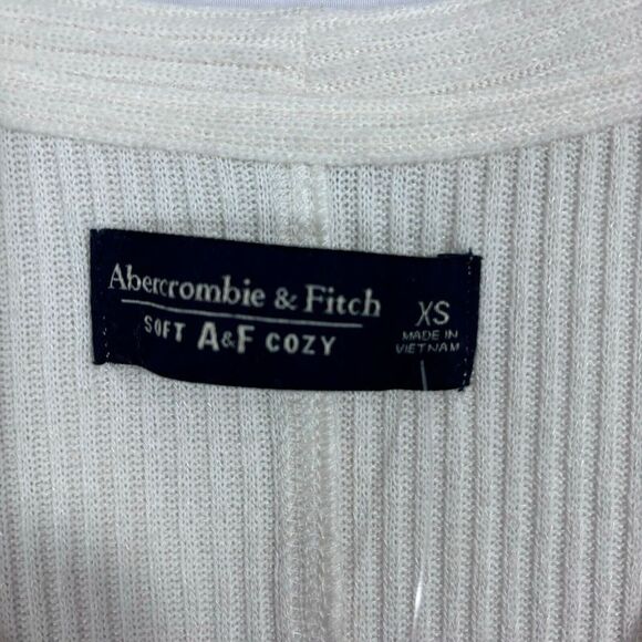 NWT Abercrombie & Fitch Ivory White Soft & Cozy Long Sleeve Oversized Top Sz XS - Picture 5 of 7